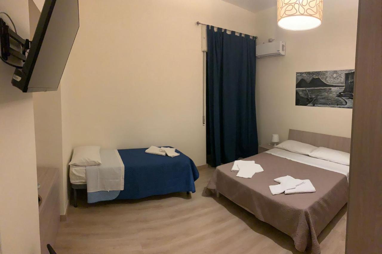Keira House Napoli Hotell Eksteriør bilde