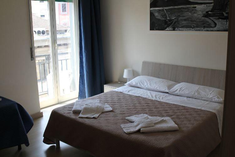 Keira House Napoli Hotell Eksteriør bilde