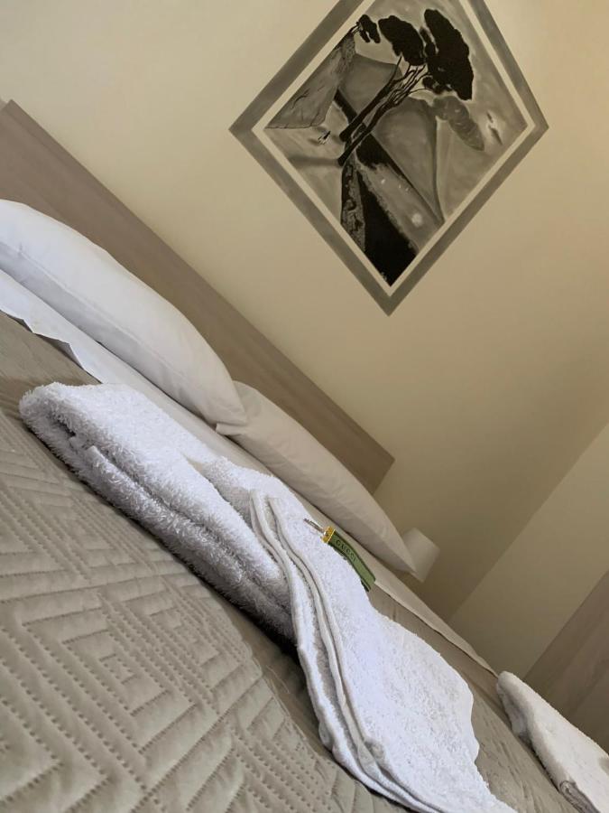 Keira House Napoli Hotell Eksteriør bilde